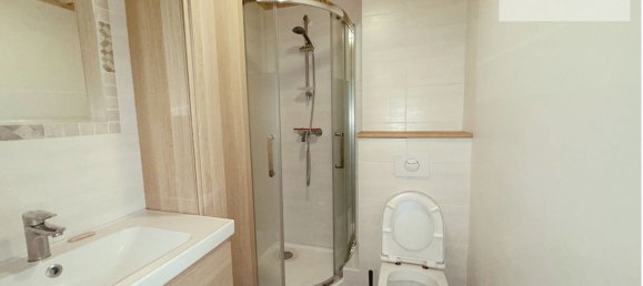 2 bedrooms Apartment in Paris, France No. 334742 11