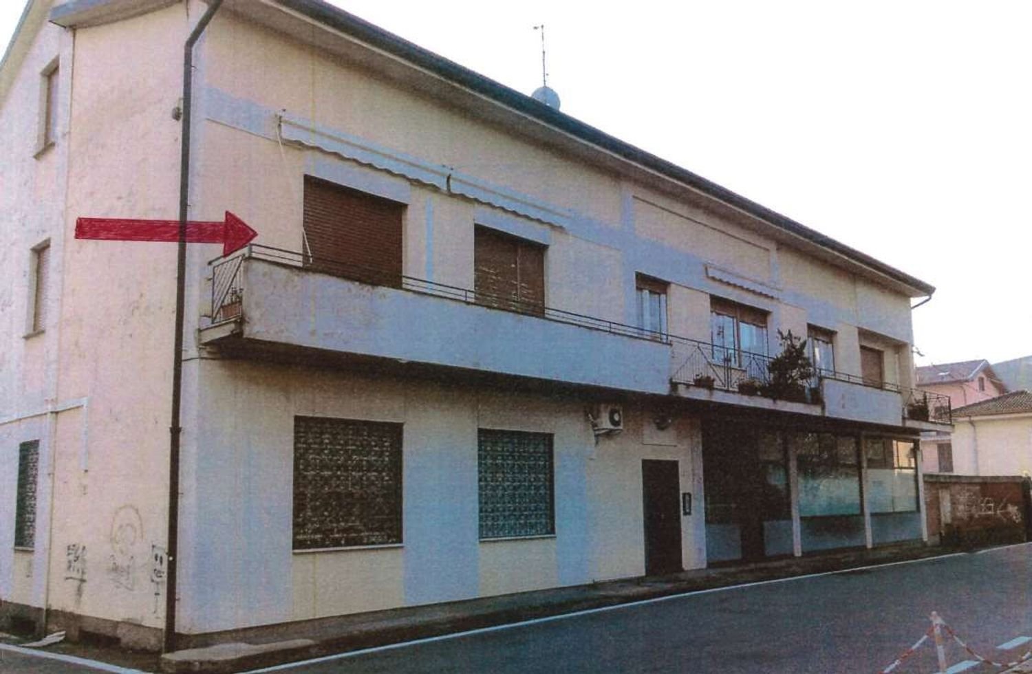 4 rooms House in Como, Italy No. 277449