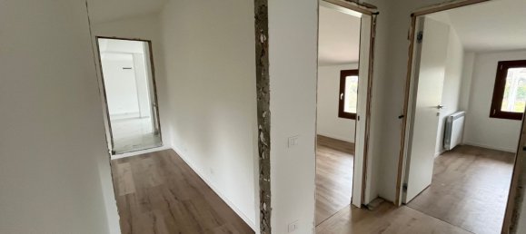 4 rooms House in Vigonza, Italy No. 152745 8