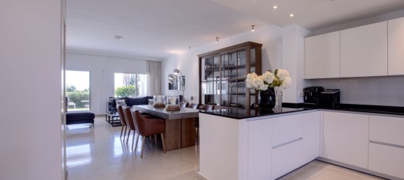 4 غرف نوم تاون هاوس في La Quinta, Spain رقم 4735 13