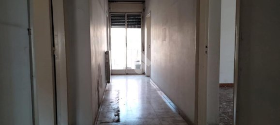 3 rooms Apartment in Castrolibero, Italy No. 101970 3