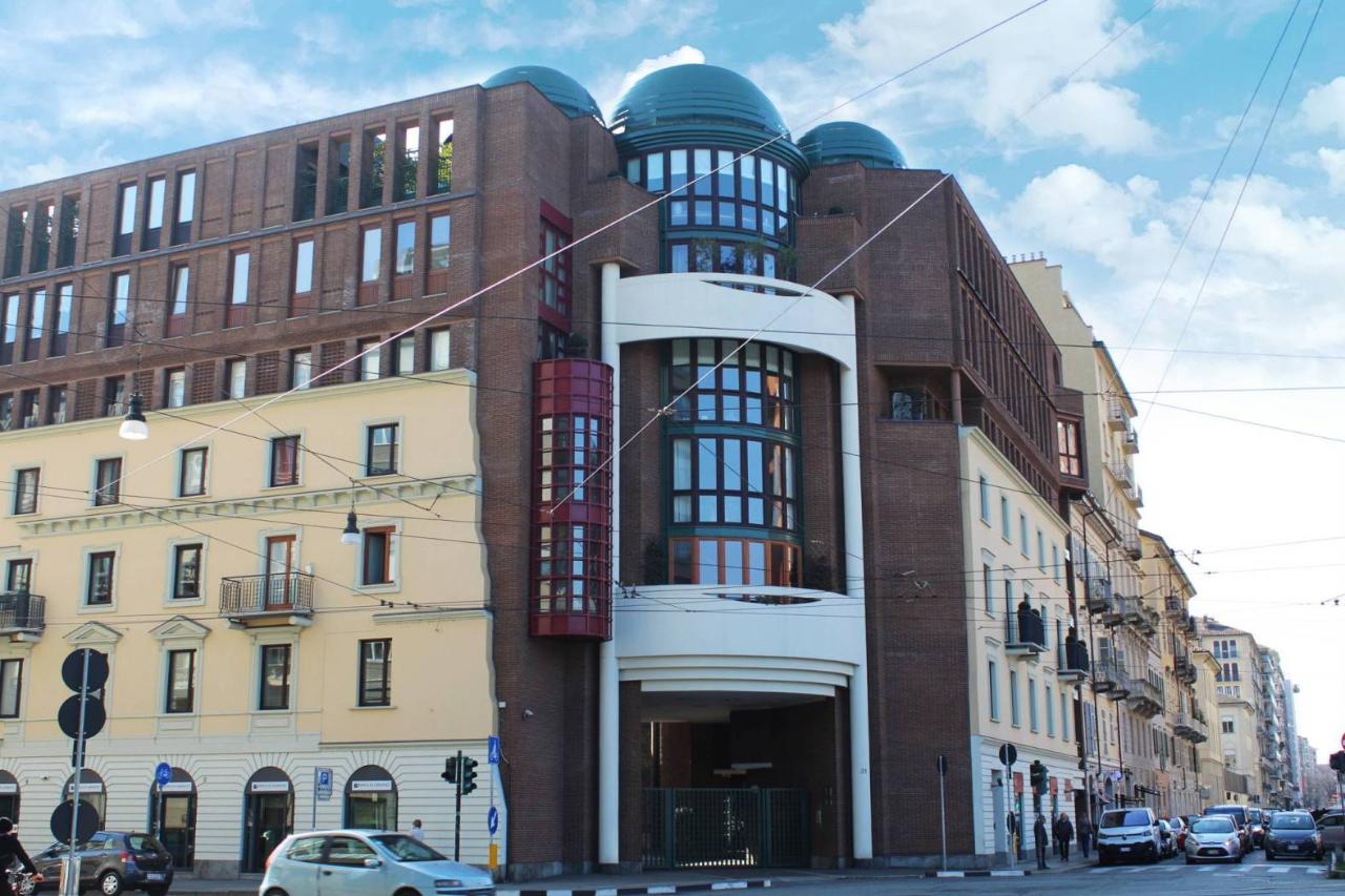 5 rooms Apartment in Turin, Italy No. 38039