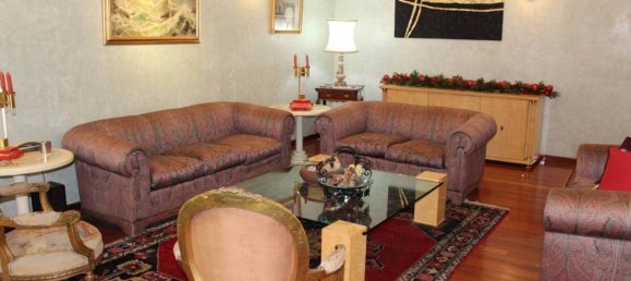 5 rooms Apartment in Turin, Italy No. 38039 37