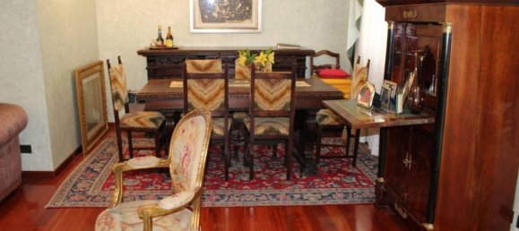 5 rooms Apartment in Turin, Italy No. 38039 35