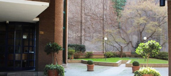 5 rooms Apartment in Turin, Italy No. 38039 22