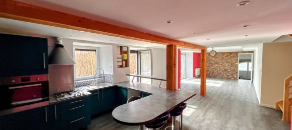 5 Schlafzimmer Haus in Liginiac, France, Nr. 101901 3