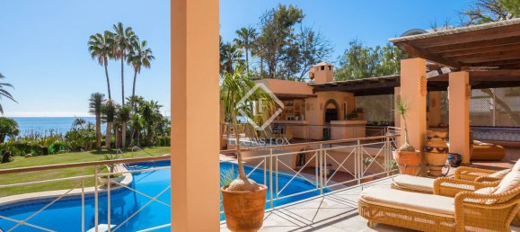 8 bedrooms Villa in Estepona, Spain No. 24212 18