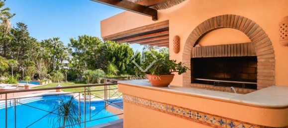 8 bedrooms Villa in Estepona, Spain No. 24212 14