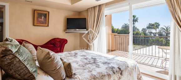 8 bedrooms Villa in Estepona, Spain No. 24212 8