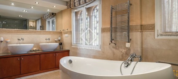 8 bedrooms Villa in Estepona, Spain No. 24212 10