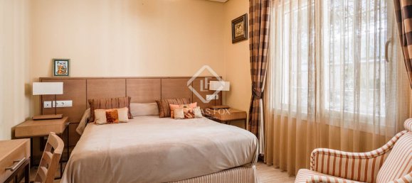 8 bedrooms Villa in Estepona, Spain No. 24212 25