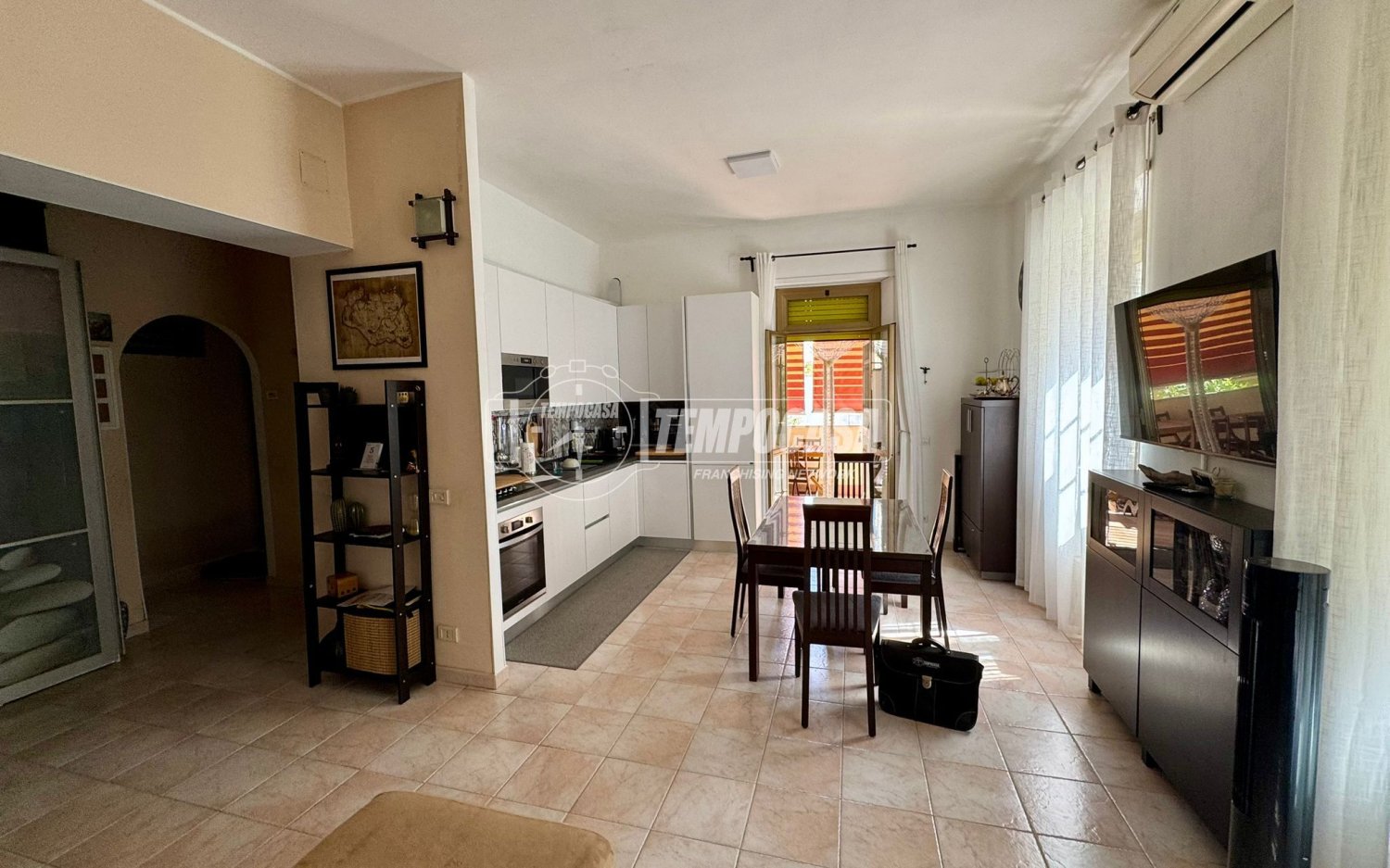 Apartamento de 2 dormitorios en Rome, Italy No. 372840