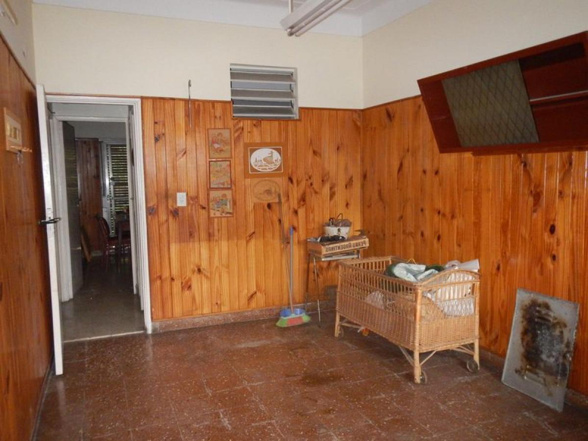 3 bedrooms House in General San Martin, Argentina No. 1280