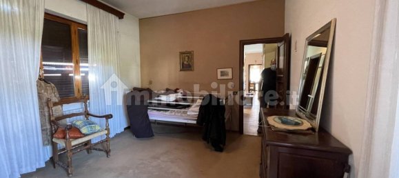5 bedrooms Villa in Lucca, Italy No. 13876 6