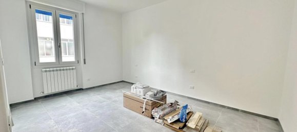 3 rooms Apartment in Follonica, Italy No. 43463 8