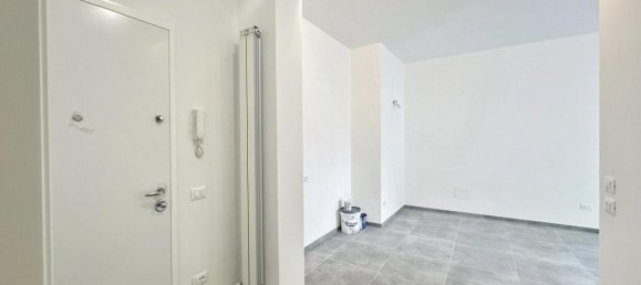 3 rooms Apartment in Follonica, Italy No. 43463 4