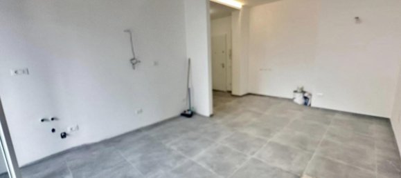 3 rooms Apartment in Follonica, Italy No. 43463 5