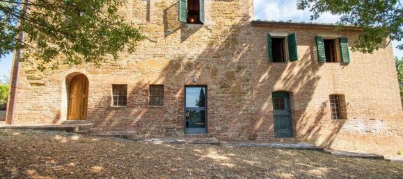 10 rooms House in Asciano, Italy No. 57594 9