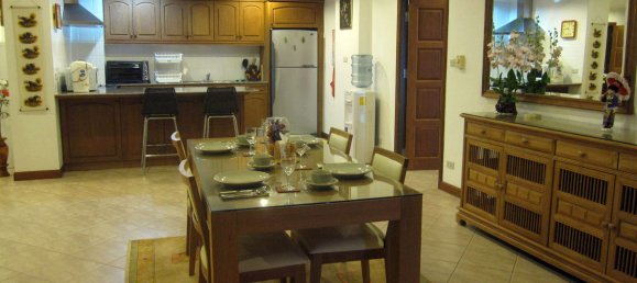 2 bedrooms Condo in Pattaya, Thailand No. 1440 3