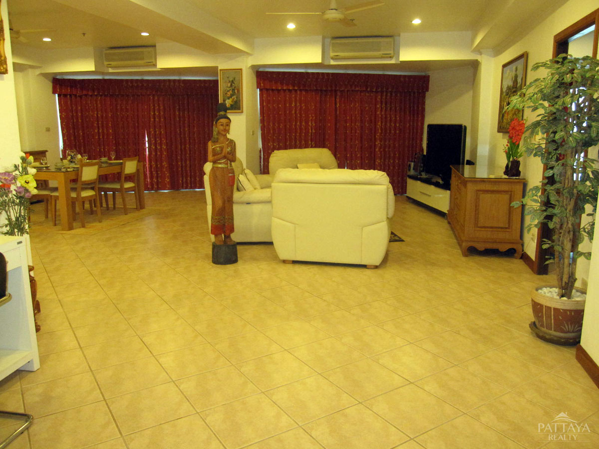 2 bedrooms Condo in Pattaya, Thailand No. 1440