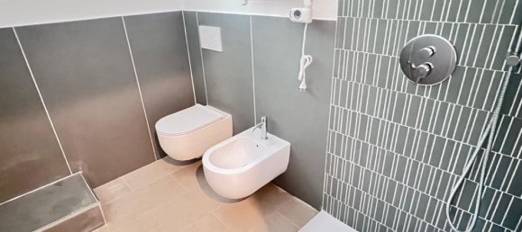 2 Schlafzimmer Wohnung in Milan, Italy, Nr. 399386 13