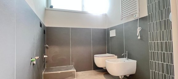 2 Schlafzimmer Wohnung in Milan, Italy, Nr. 399386 16