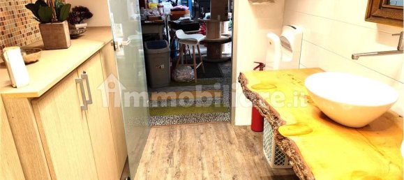 Armazém em Senago, Italy 146 m² N.º 66288 8