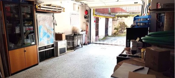 Armazém em Senago, Italy 146 m² N.º 66288 3