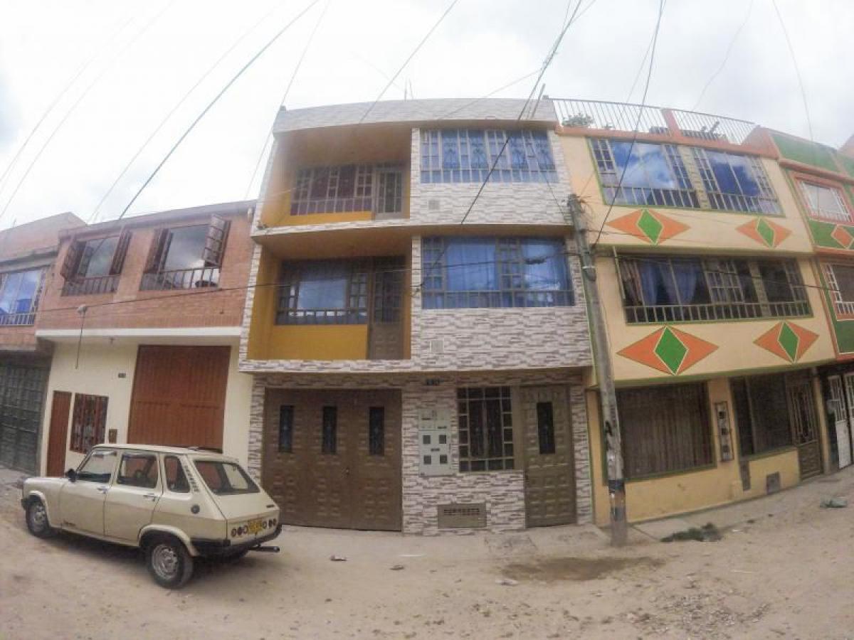 8 غرف نوم منزل في Bogota, Colombia رقم 14468