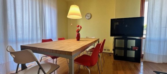 3 bedrooms Penthouse in Camaiore, Italy No. 35727 4