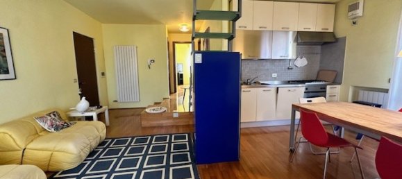 3 bedrooms Penthouse in Camaiore, Italy No. 35727 10