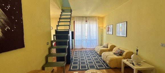 3 bedrooms Penthouse in Camaiore, Italy No. 35727 8