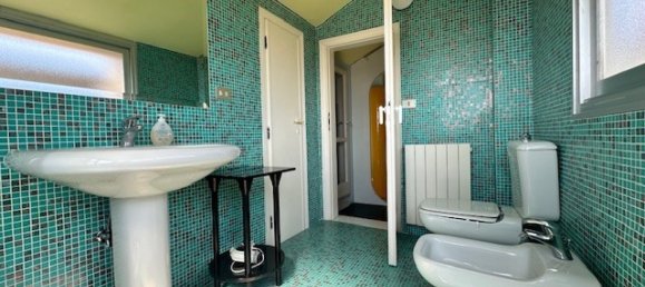 3 bedrooms Penthouse in Camaiore, Italy No. 35727 27