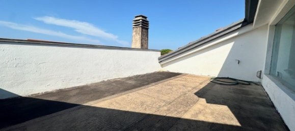 3 bedrooms Penthouse in Camaiore, Italy No. 35727 28