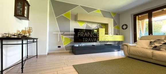 5 rooms Villa in Invorio, Italy No. 269529 3