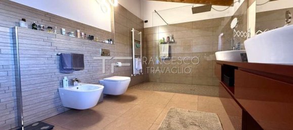 5 rooms Villa in Invorio, Italy No. 269529 13