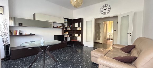 Apartamento de 3 habitaciónes en Carnate, Italy No. 334542 5