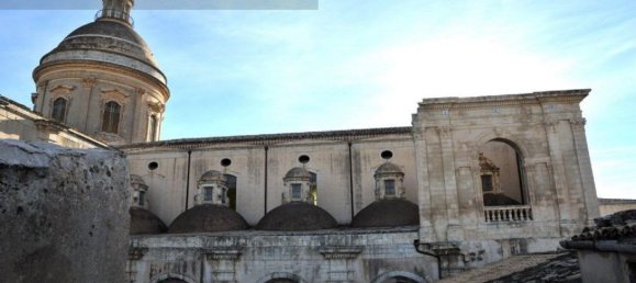 5 غرف نوم شقة في Noto, Italy رقم 360767 9