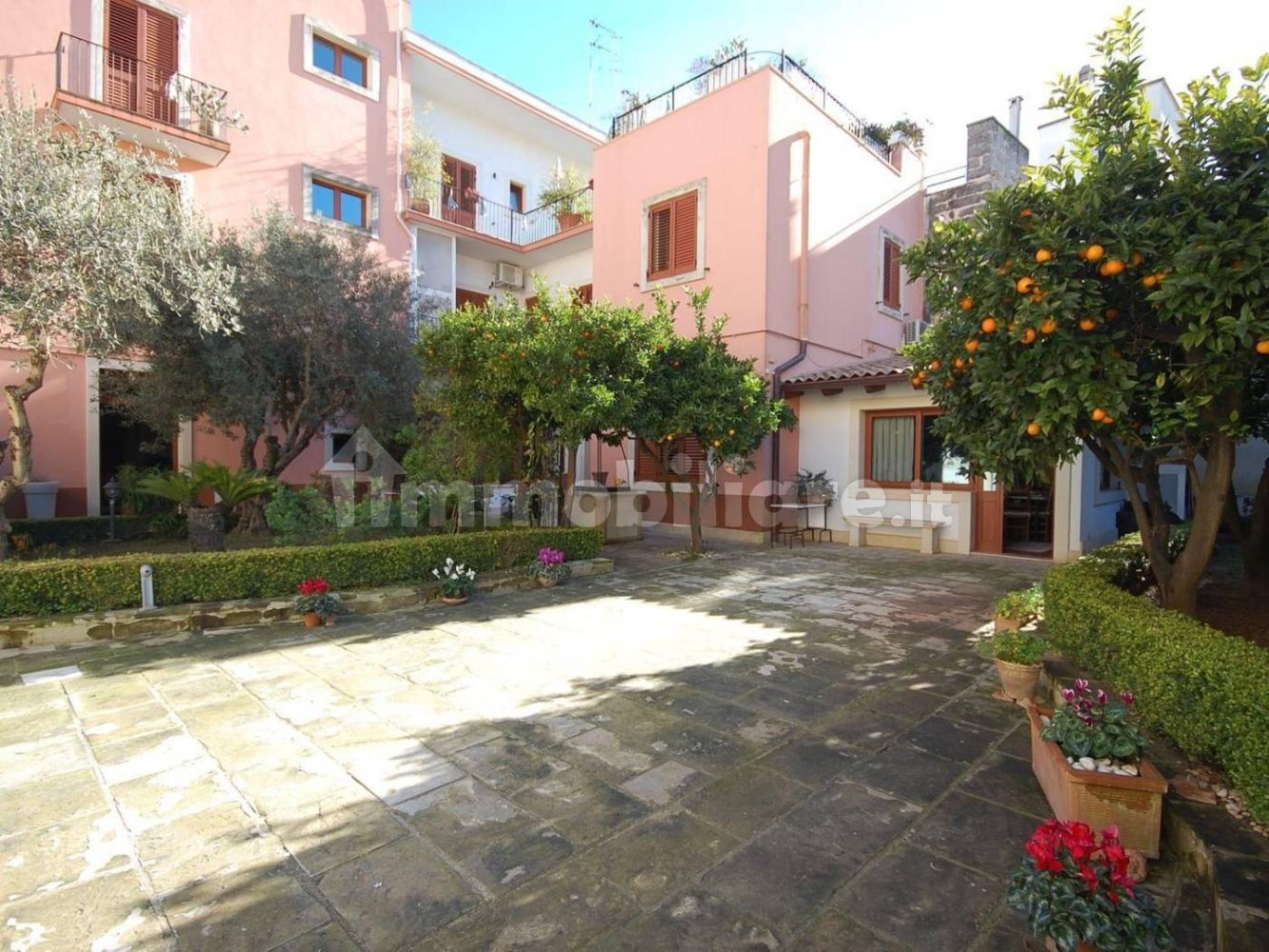  بناية في Galatina, Italy 654متر مربع رقم 319311