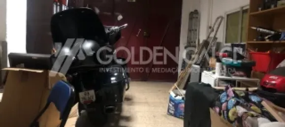 342m² Commercial property in Lisbon, Portugal No. 141621 18