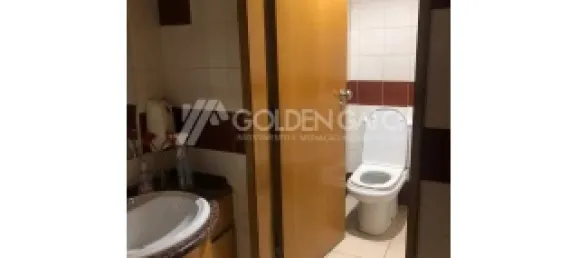 342m² Commercial property in Lisbon, Portugal No. 141621 12