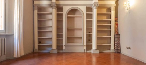 7 rooms Apartment in Ferrara, Italy No. 41208 41