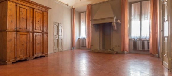 7 rooms Apartment in Ferrara, Italy No. 41208 45