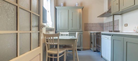 7 rooms Apartment in Ferrara, Italy No. 41208 2