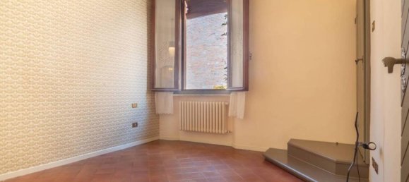 7 rooms Apartment in Ferrara, Italy No. 41208 32