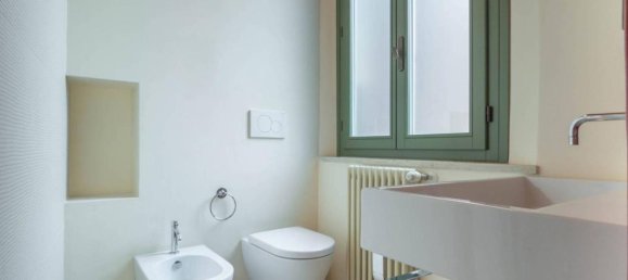 7 rooms Apartment in Ferrara, Italy No. 41208 21