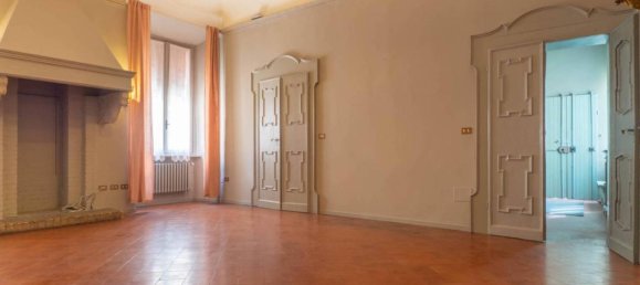 7 rooms Apartment in Ferrara, Italy No. 41208 48