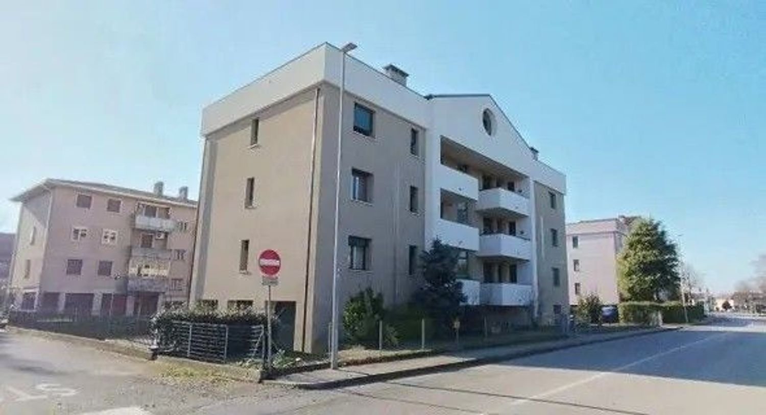 4 rooms Apartment in Anguillara Veneta, Italy No. 215193