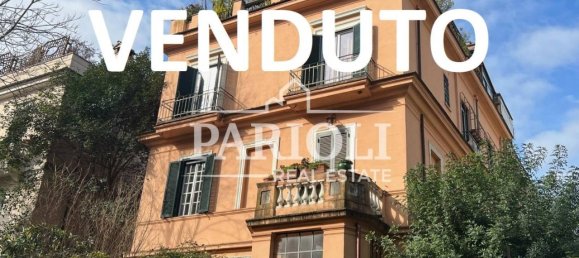 3 rooms Apartment in Rome, Italy No. 21568 10