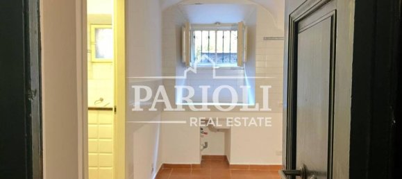 3 rooms Apartment in Rome, Italy No. 21568 7